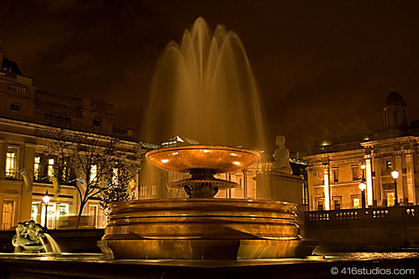 London Trafalgar Square fountain